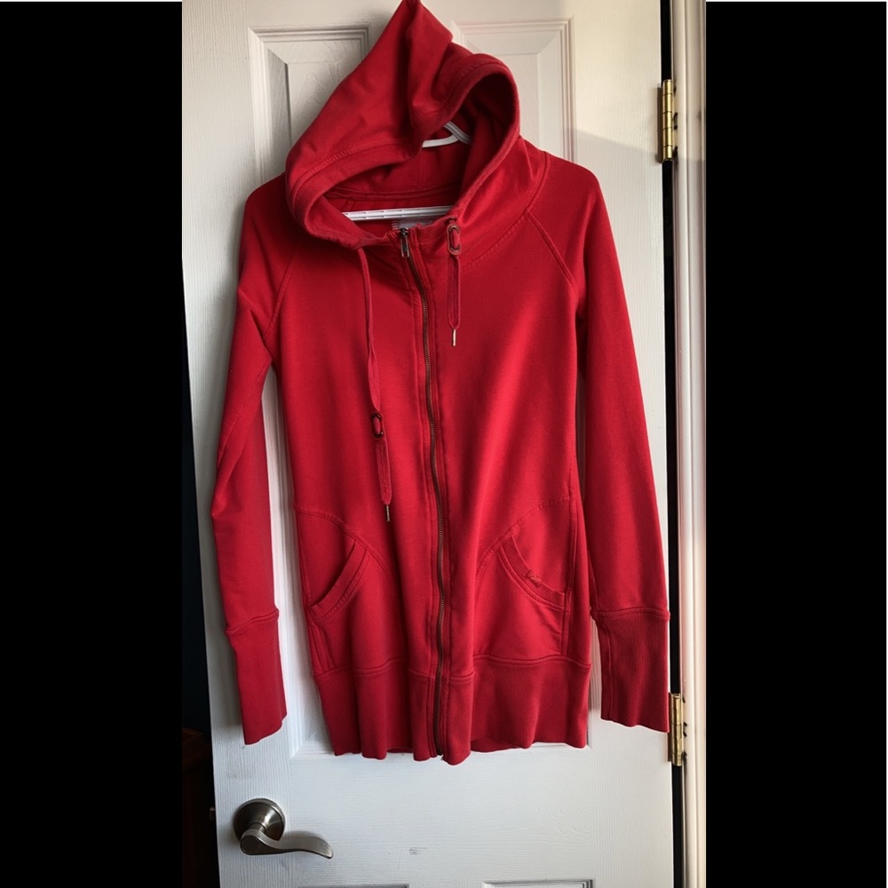 Garage fitted sweater